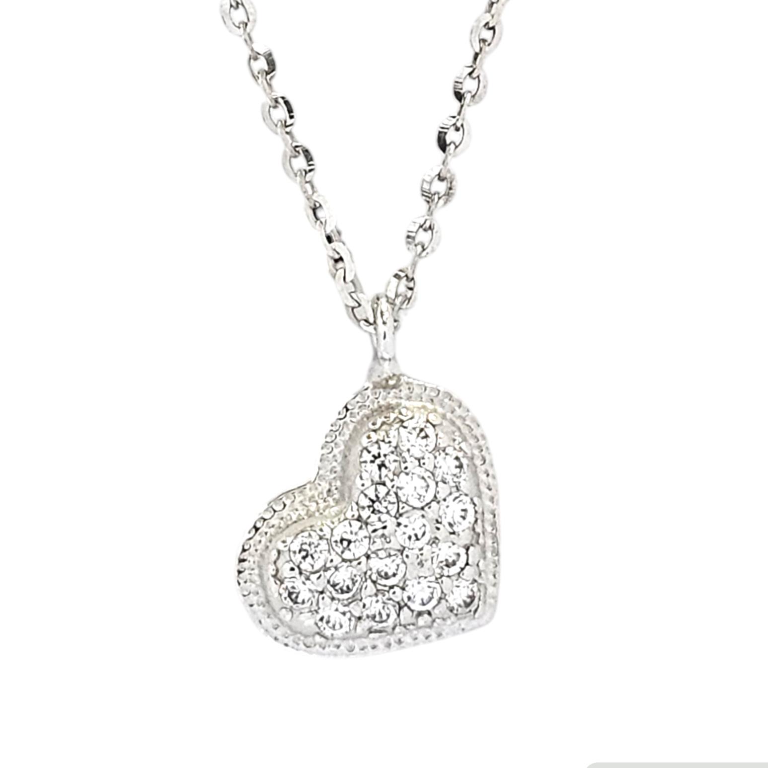9K WHITE GOLD HEART NECKLACE