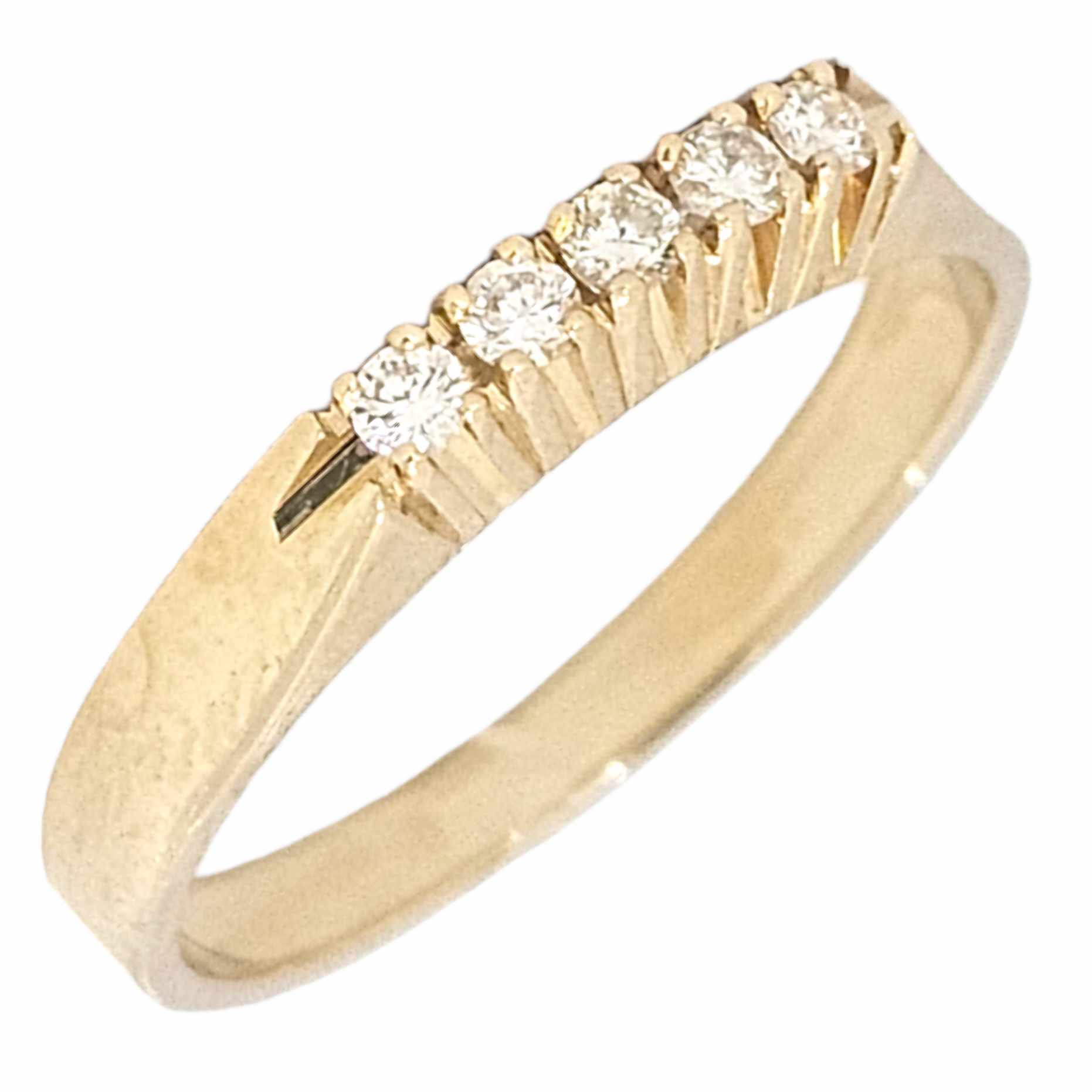 18K GOLD 0.13CTW DIAMOND RING