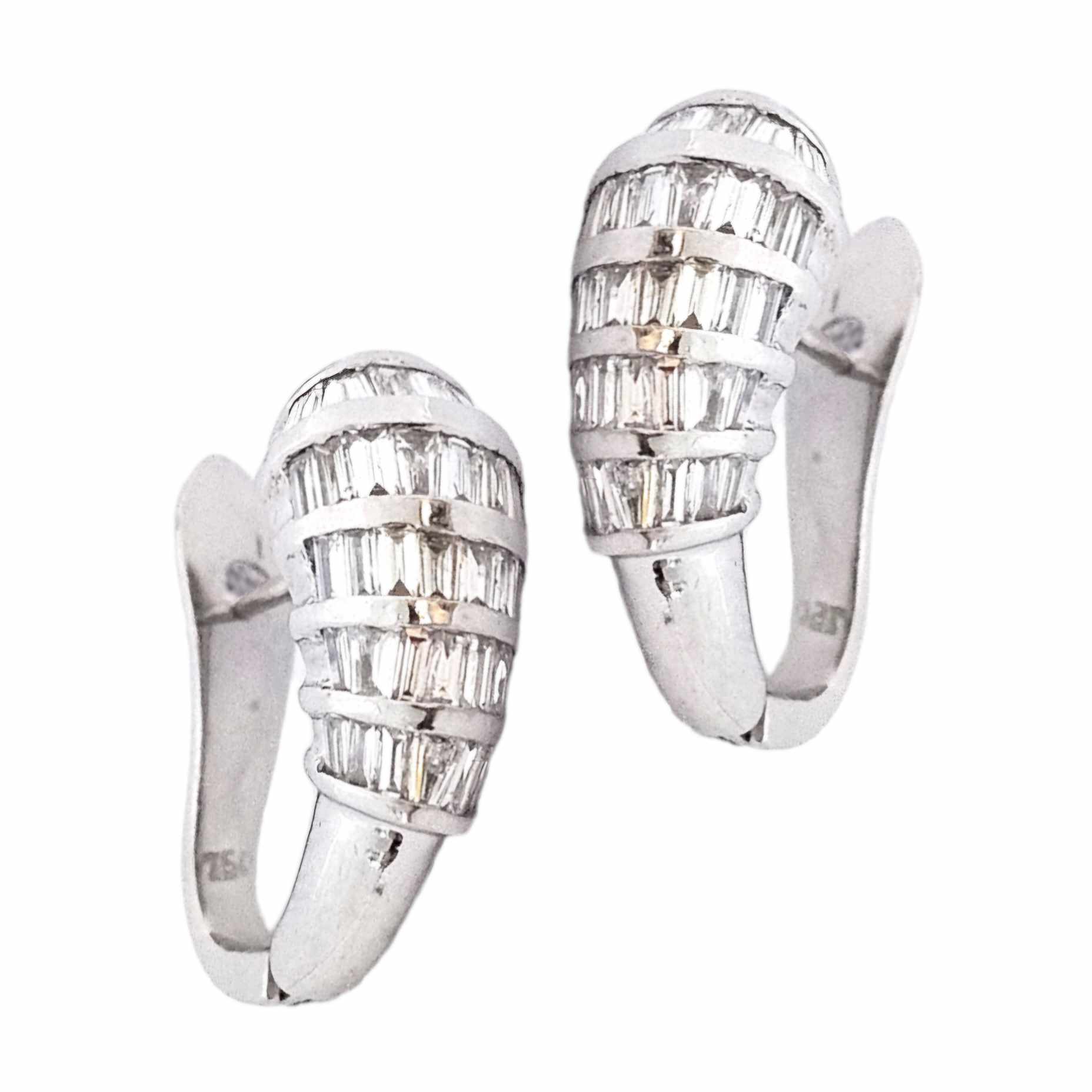 18K WHITE GOLD DIAMOND EARRINGS